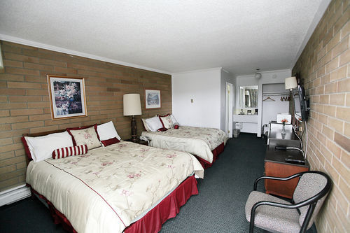 Peace Villa Motel Доусън Крийк Екстериор снимка